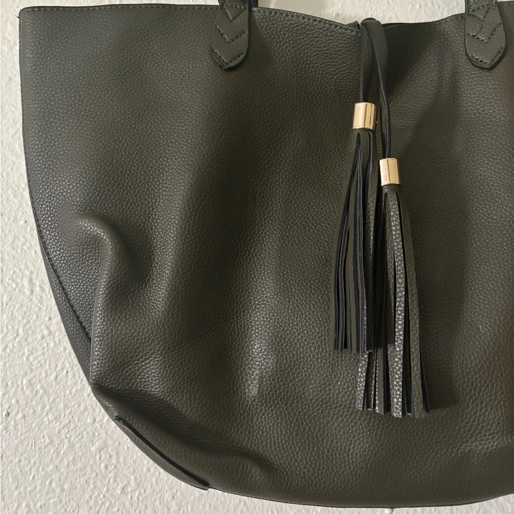 Vegan Leather Tote Bag - Picture 1 of 6